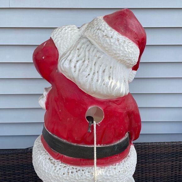VINTAGE BLOW MOLD CHRISTMAS SANTA CLAUS LIGHTED PRODUCTS 44" IN TALL List - Picture 2 of 9